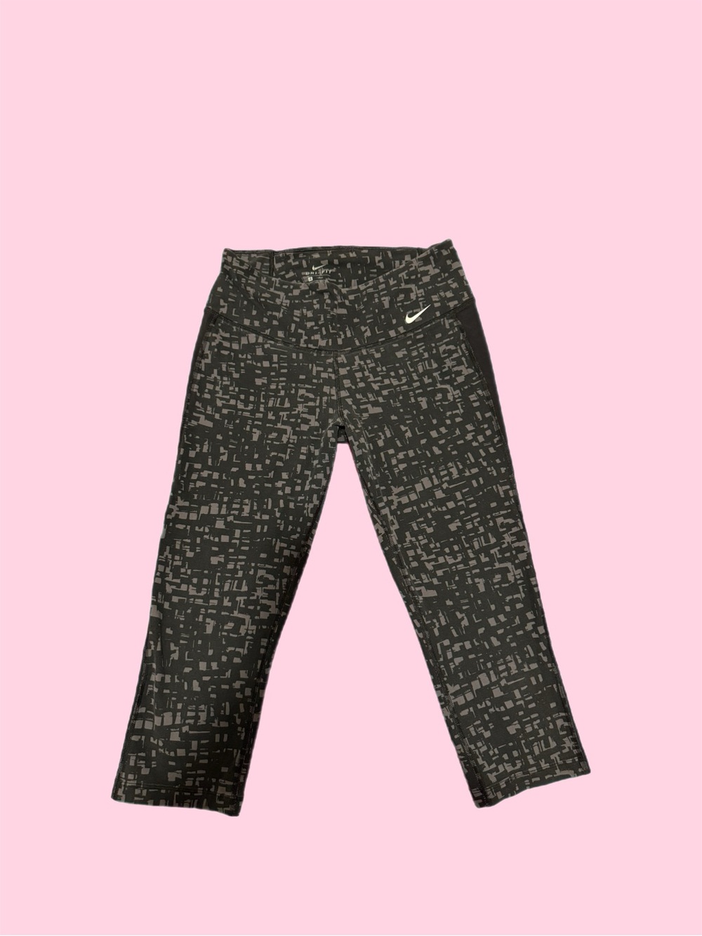 Nike Black & Gray women cropped Active Leggings